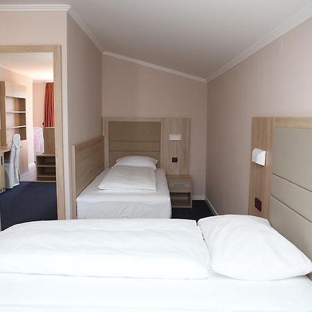 Hotel Ana Gospic Exterior photo