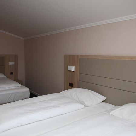 Hotel Ana Gospic Exterior photo