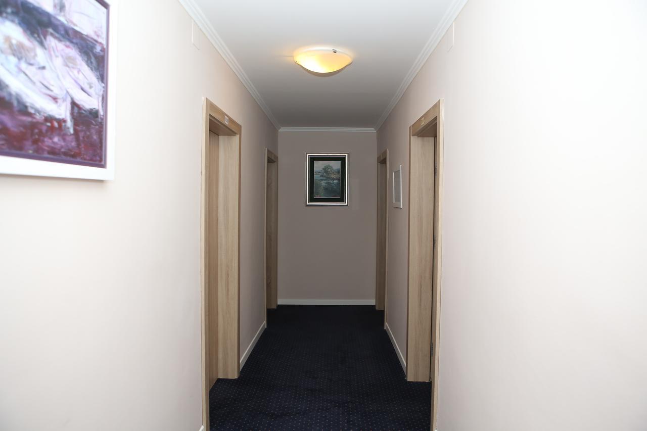 Hotel Ana Gospic Exterior photo